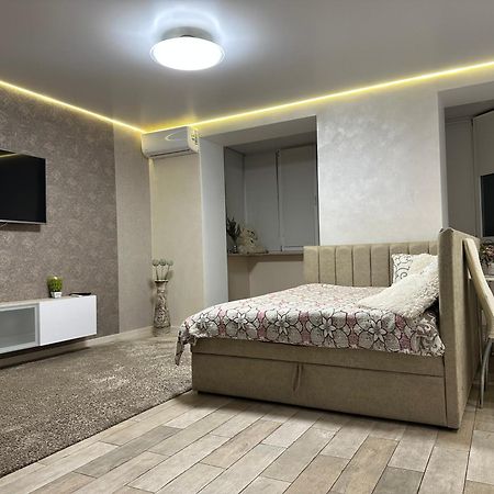 Проулок Нижний Береговой 2 Khmelnytskyi Exterior photo